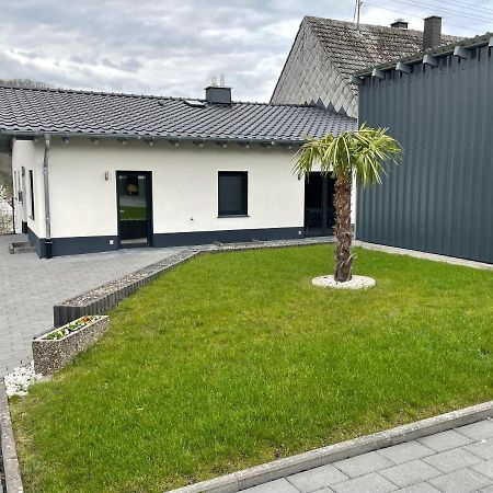 Ferienwohnung " Wein Unter Palmen " Neumagen-Dhron Εξωτερικό φωτογραφία