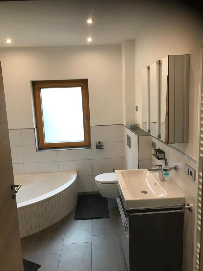 Ferienwohnung " Wein Unter Palmen " Neumagen-Dhron Εξωτερικό φωτογραφία